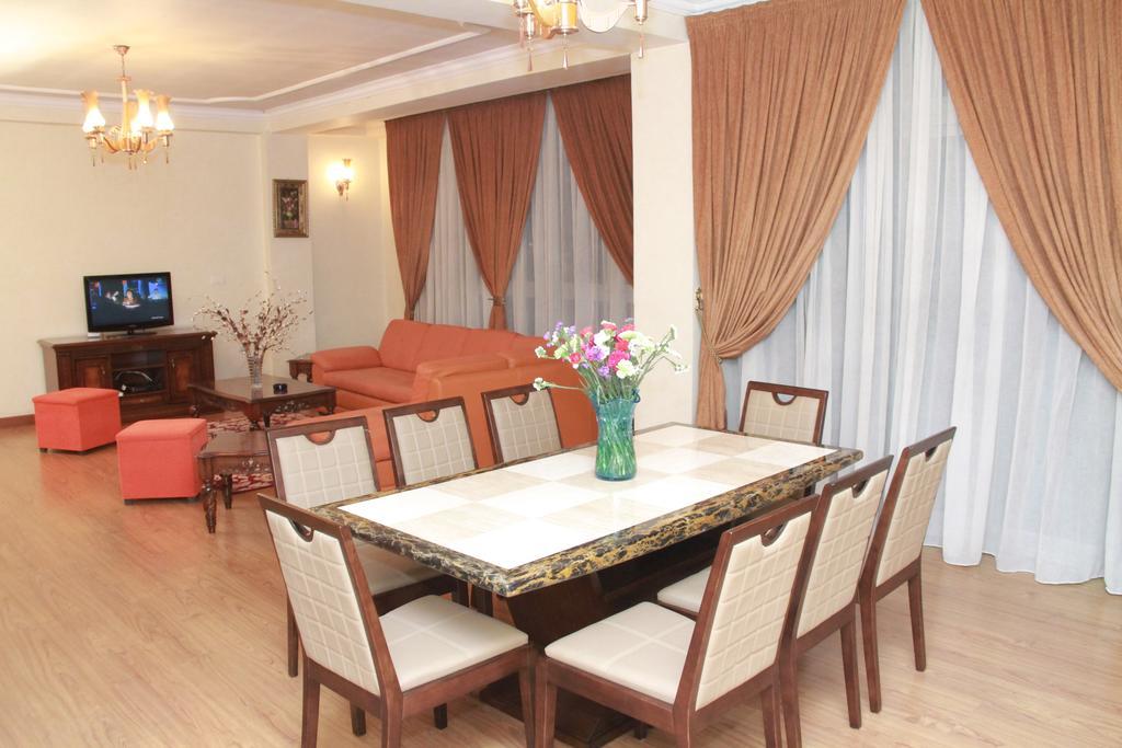 Solmile Family Guest House Addis-Abeba Extérieur photo