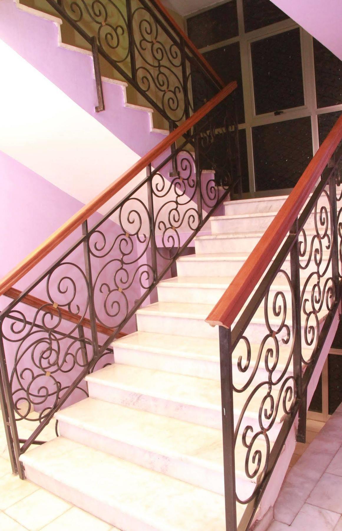 Solmile Family Guest House Addis-Abeba Extérieur photo